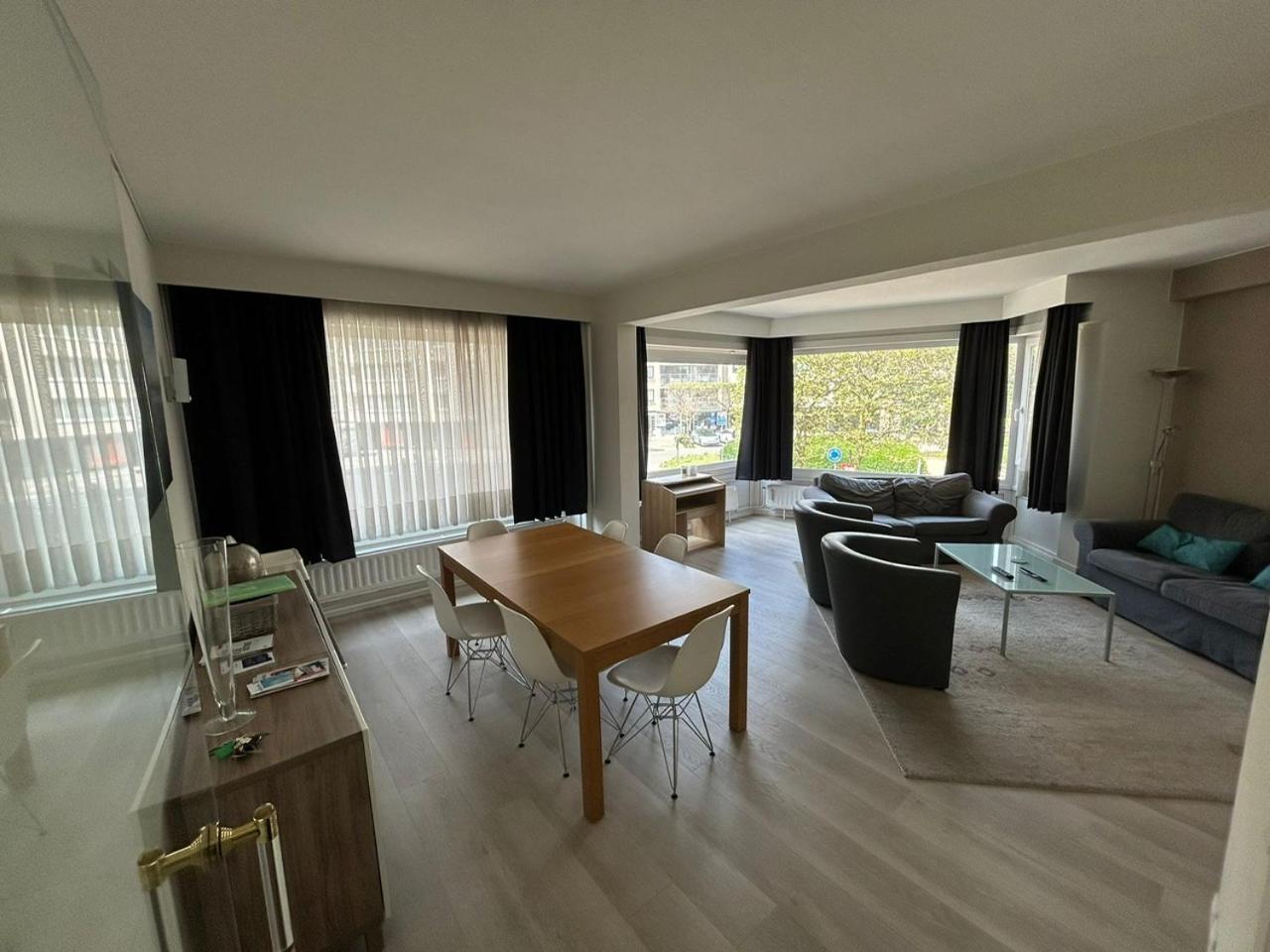 3 Bedroom Apartment Nearby The Sea Ostende Kültér fotó